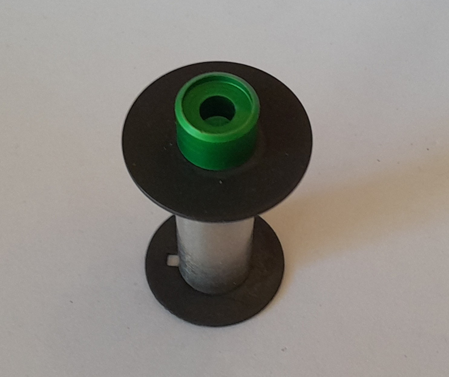 VINTAGE EXAKTA GREEN TIP METAL FILM SPOOL FOR EXAKTA II IIa IIb CAMERAS
