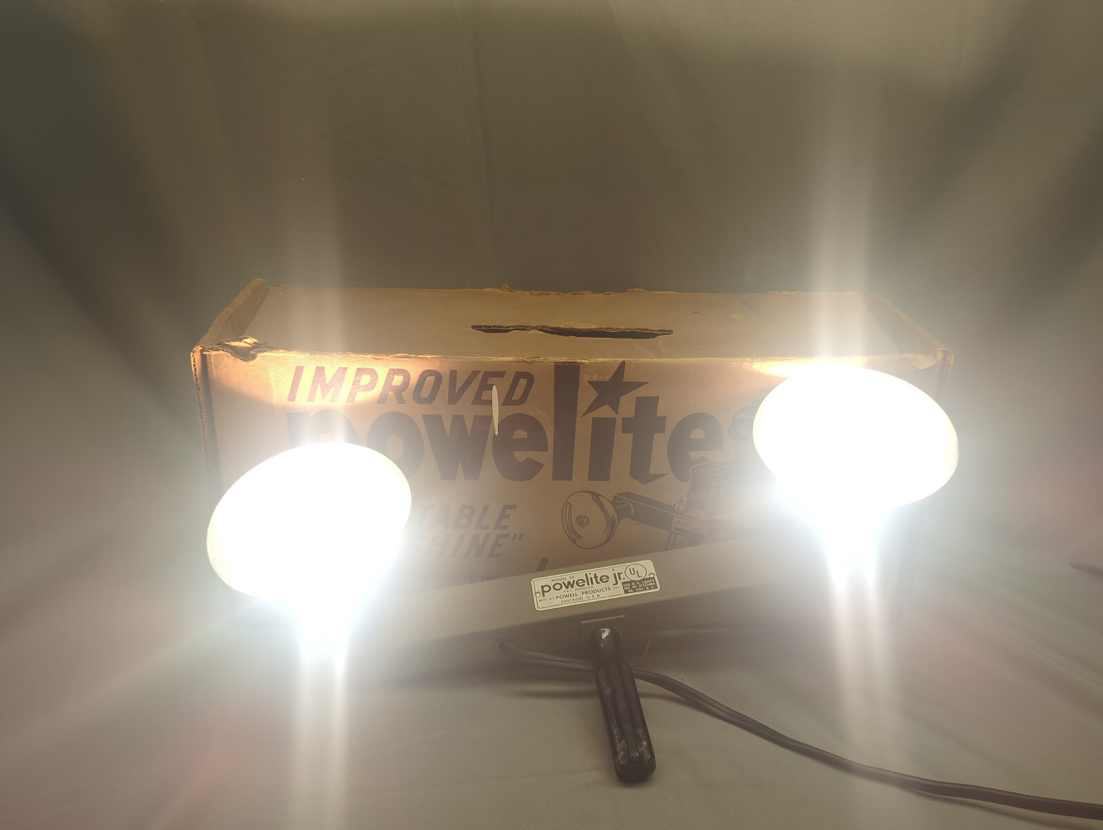 Vintage Powelite Jr 2 Lamp Movie Light Bar w Handle – Tested – Powell Products