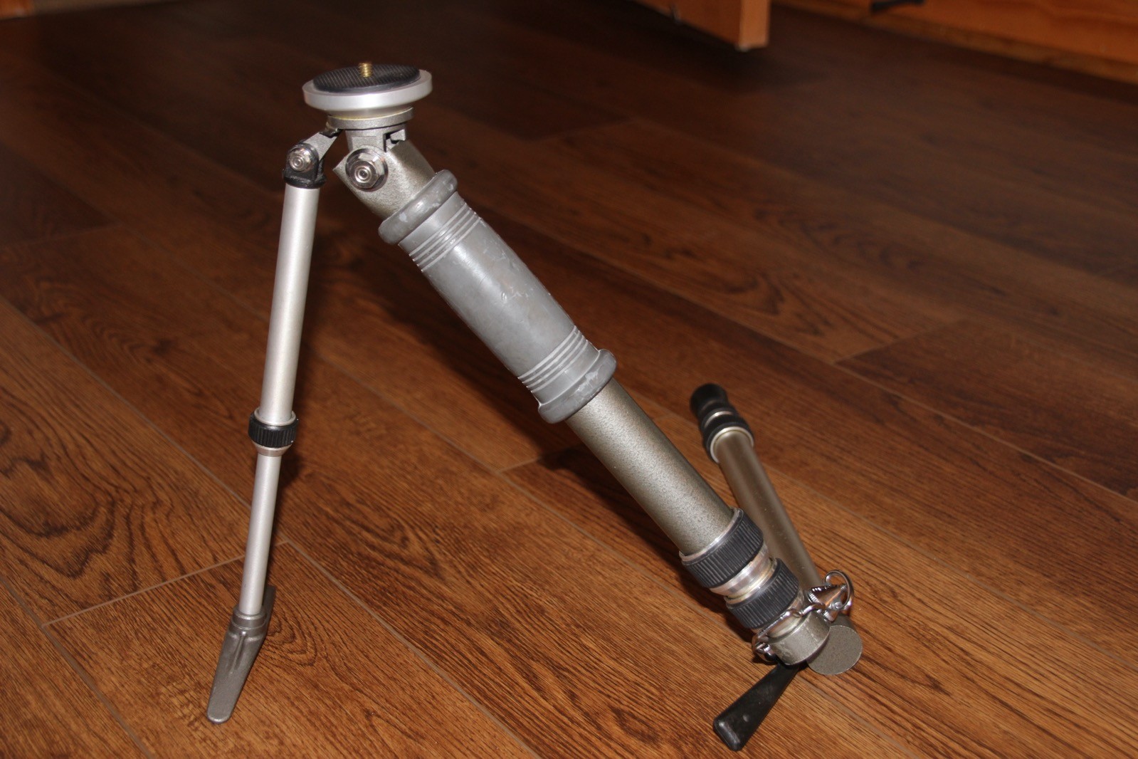 Gitzo Folding Monopod with Shoulder Brace, Multipod