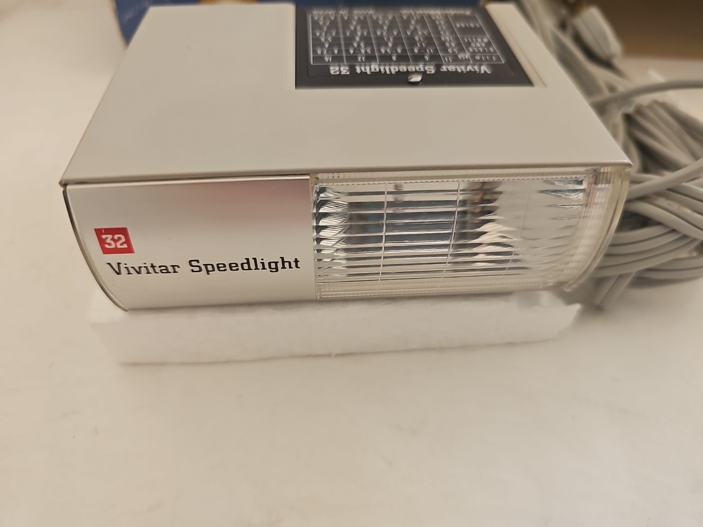 Vintage Vivitar Speedlight 32 Electronic Flash Unit with Box Japan