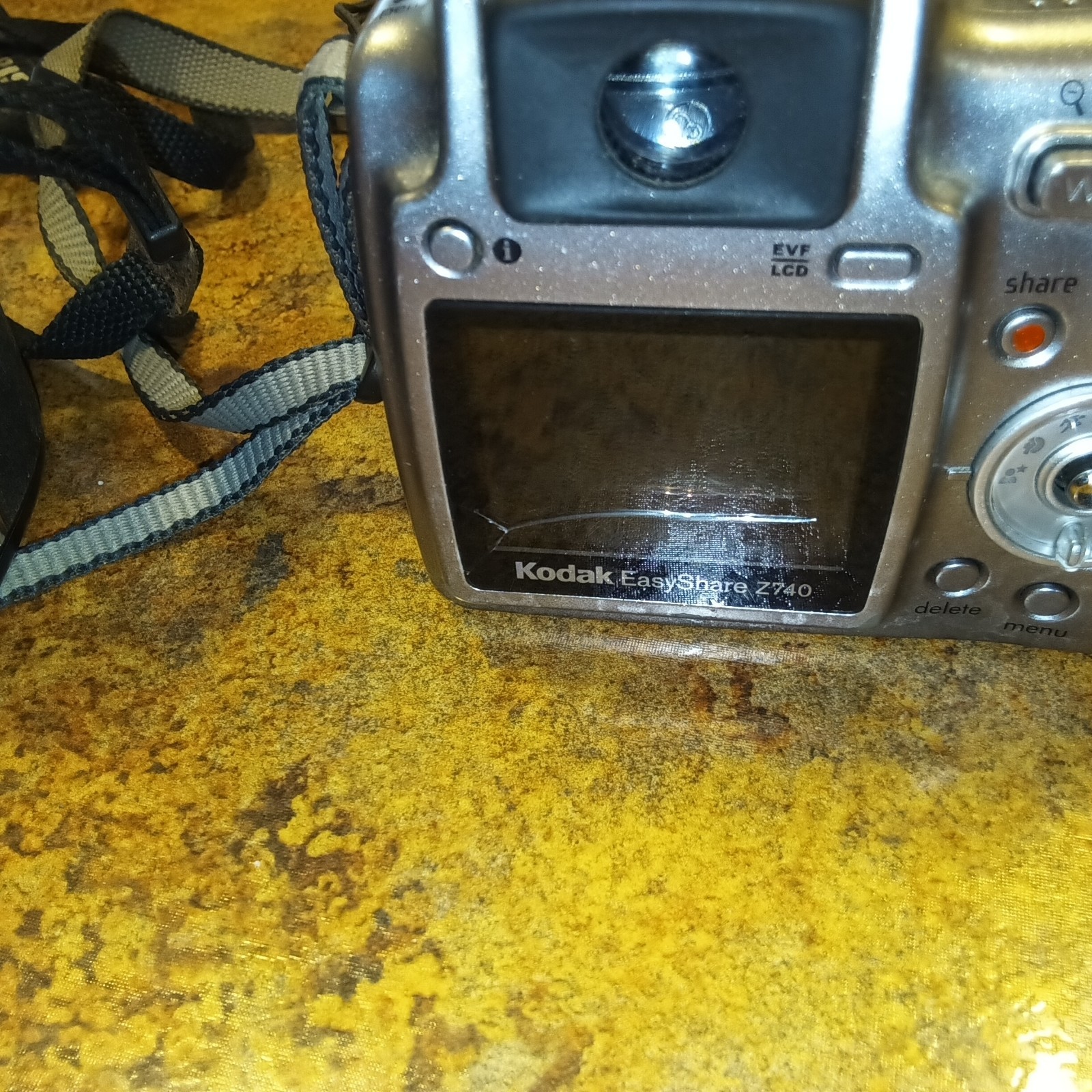 (3) Camara Lot For Parts, Bell &Howell, Kodak And Olympus!
