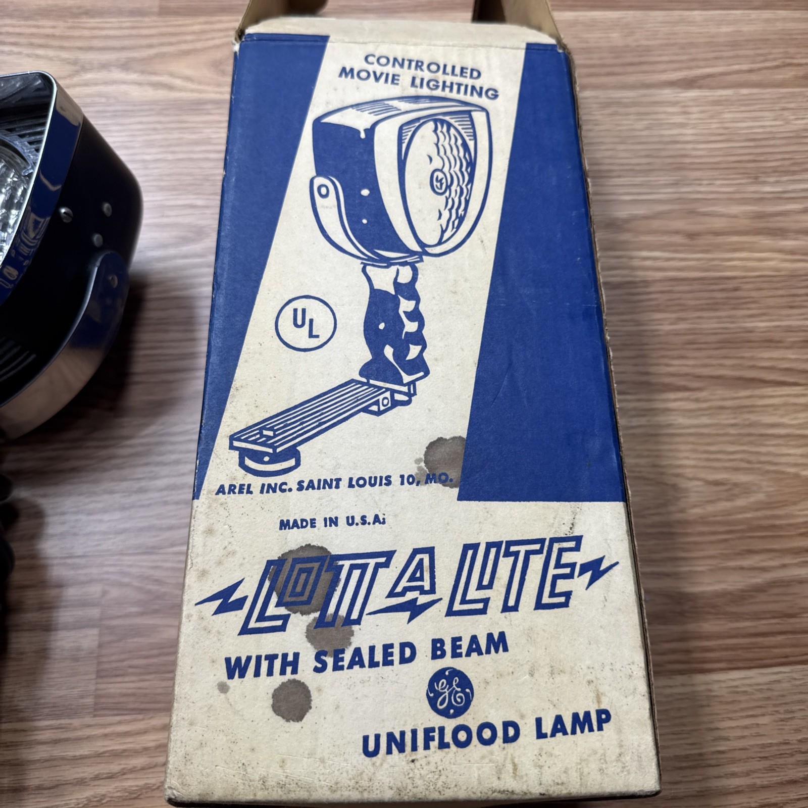 Vintage Arel Lott A Lite Home Movie Lighting Sealed Beam GE Uniflood Lamp Works