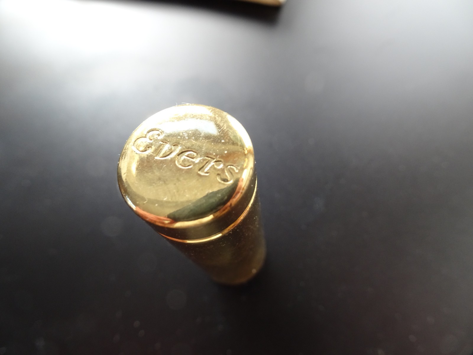 EVERS VINTAGE RETRACTABLE CAMERA BRUSH IN GOLDTONED LIPSTICK TUBE-GERMANY