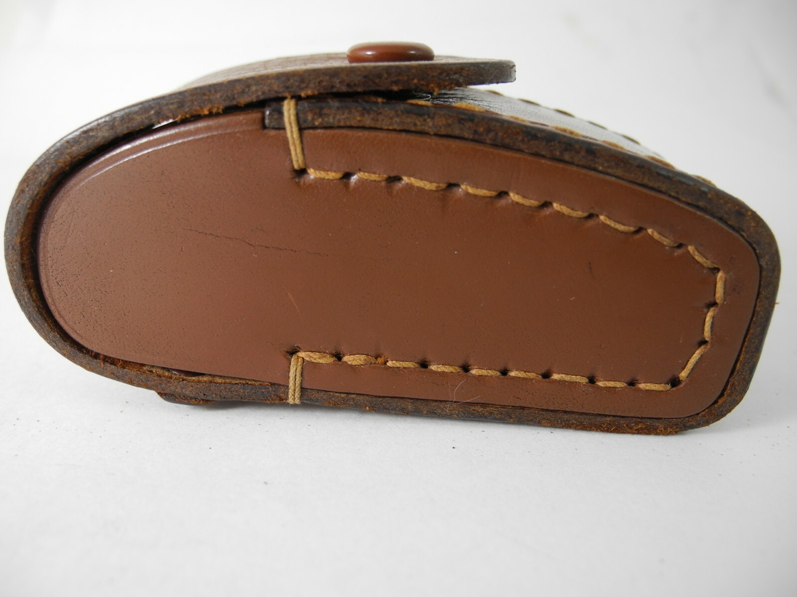LEICA OR NIKON RANGEFINDER CASE BROWN LEATHER 1X1X3 INCHES HOOKS ON STRAP