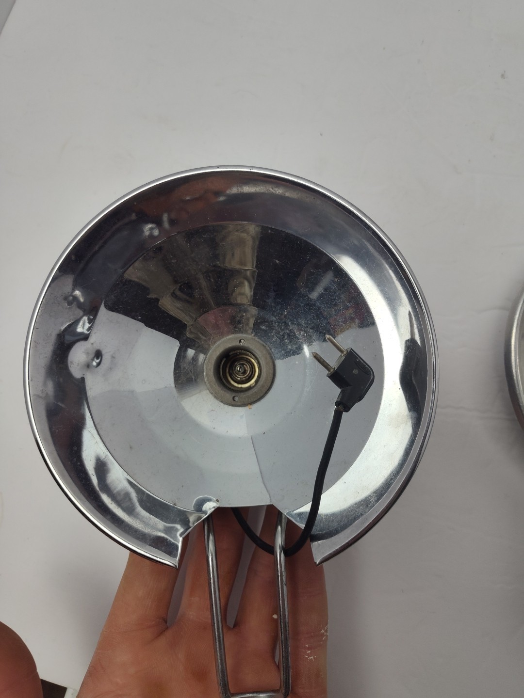 VintageAGFA Universal ShoeFLASH, And A VintageMinicam Flash, 2Sylvania P25 Bulbs