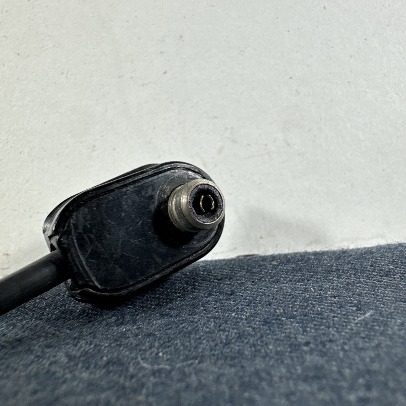 Original Vintage Leica Leitz Germany Synchronization Flash Synch Cord