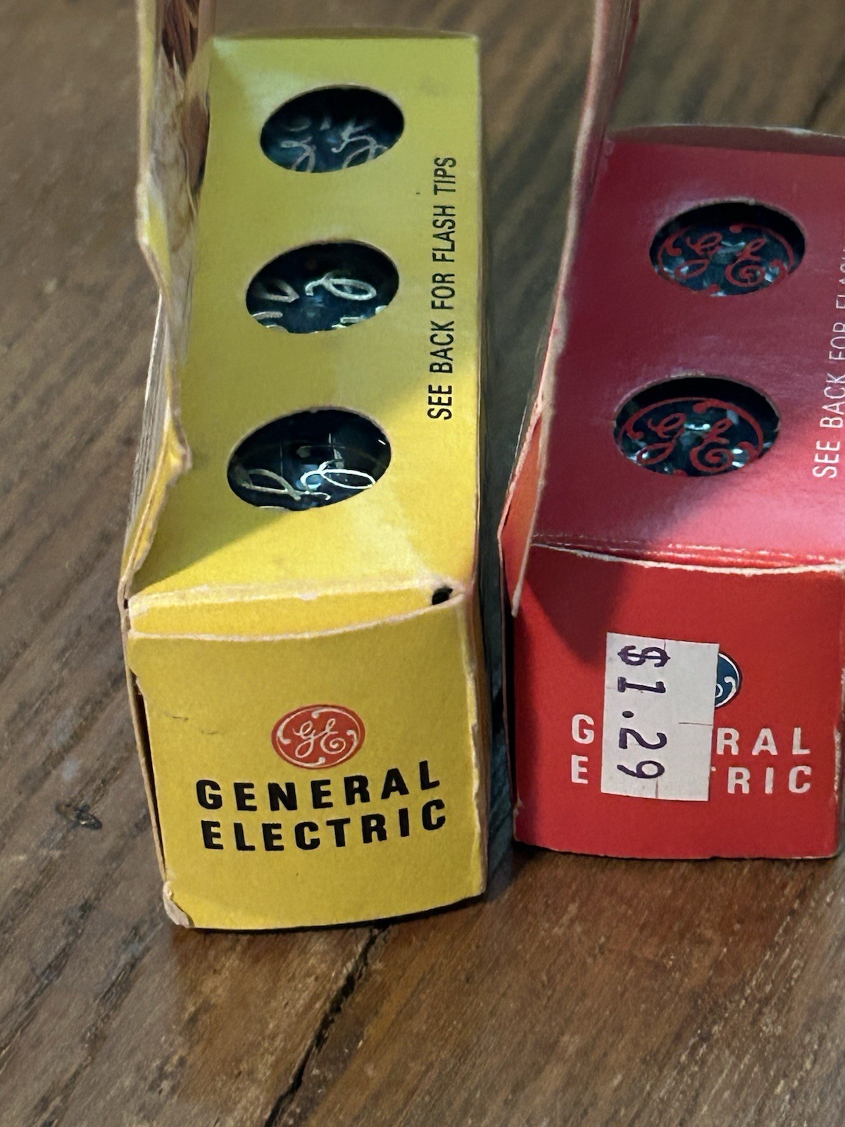 2 boxes of vintage GE Flashcubes Standard (3 cubes) & Polaroid (2 cubes)