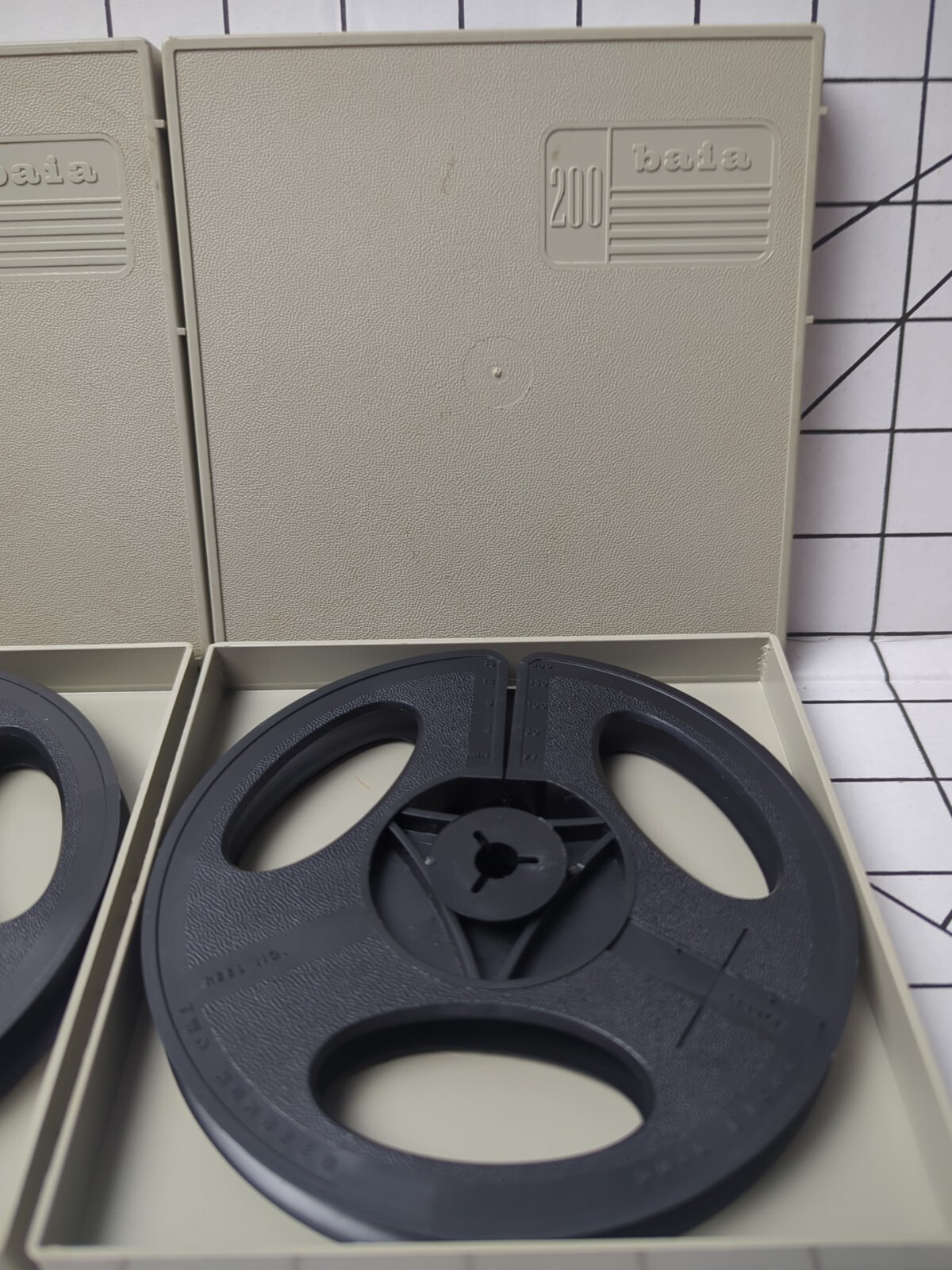 Set of 3 Baia Dual 8 200 ft Plastrc Movie Reels with Plastic Cases 8mm
