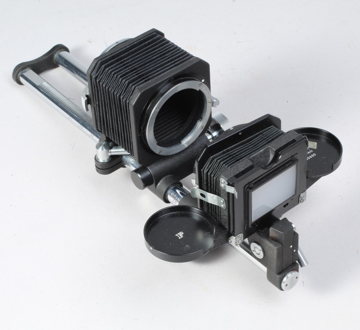 NIKON FOCUSING BELLOWS & SLIDE COPYING ATTACHMENT IN THE BOX VERY CLEAN