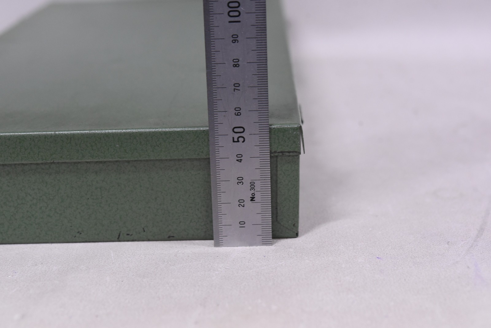 Hanimex Metal Storage Carry Case for 150 35mm Film Slide’s – Vintage Australia