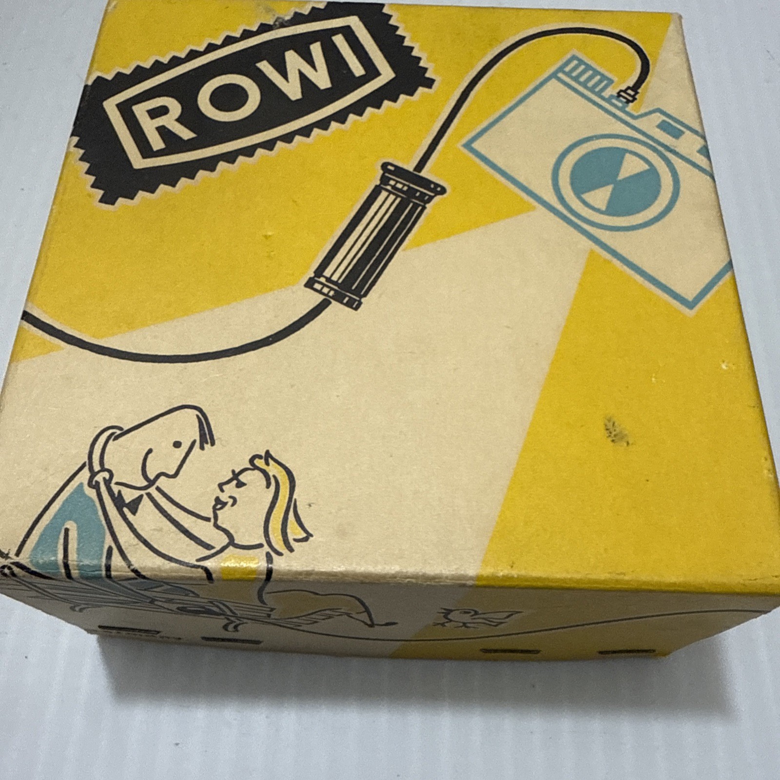 Vintage 1959 ROWI Pneu Camera Cord Vintage With Original Box no complete
