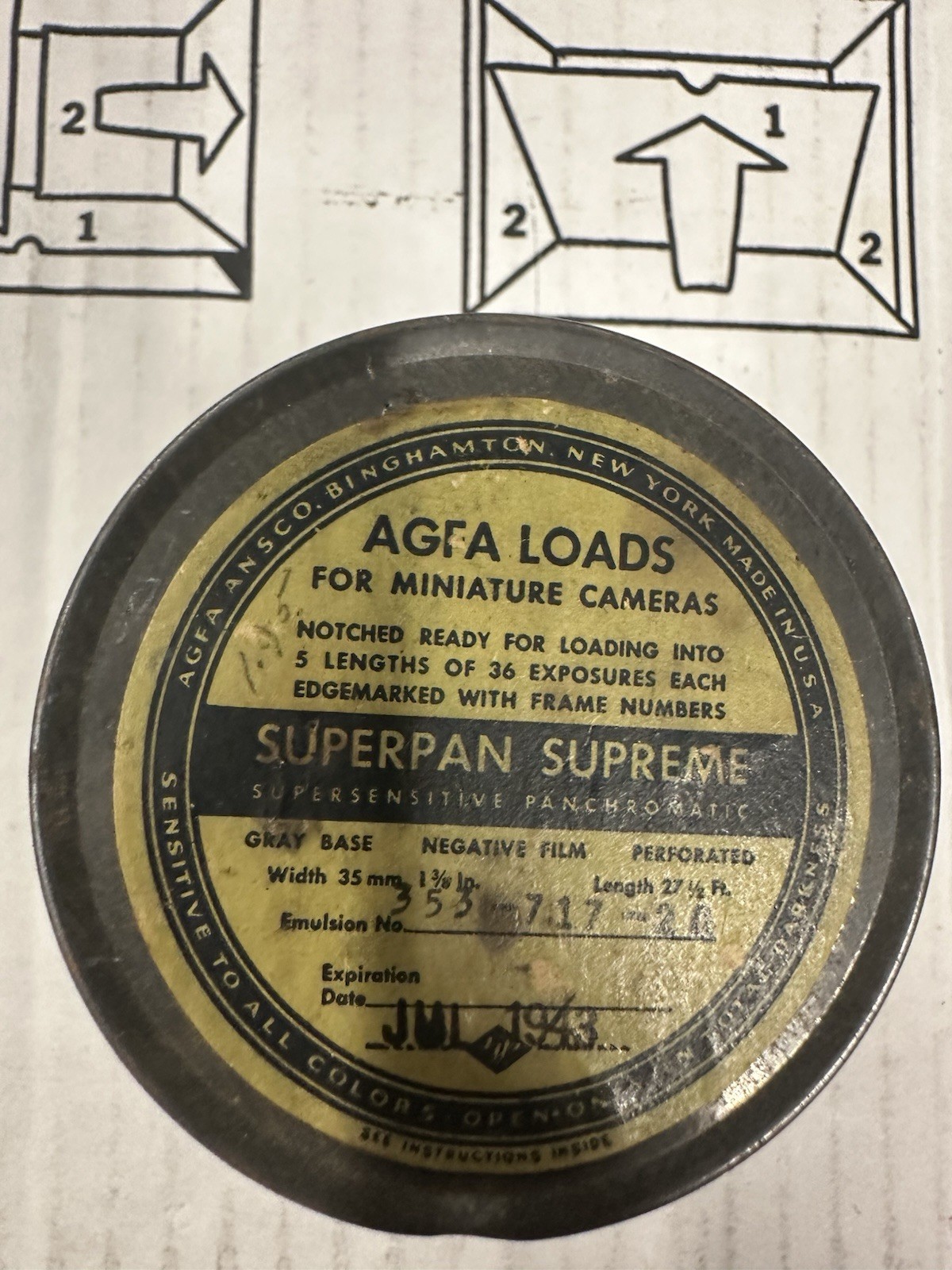 Agfa Loads Empty Film Canister 1943 Vintage Superpan Supreme