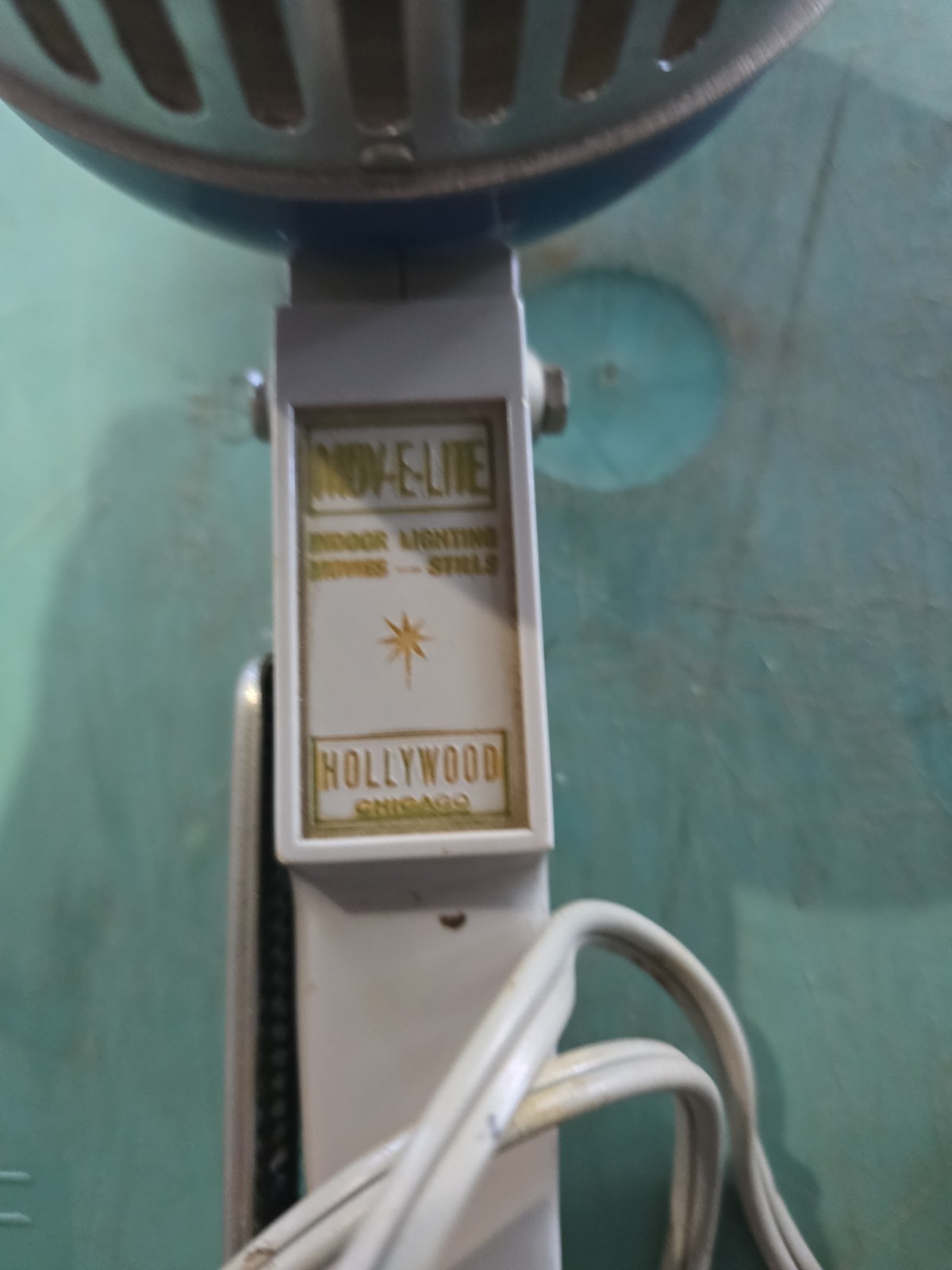 Vintage Mov-E-Lite Hollywood Chicago Model 990-B Movie Light Outdoor Kodachrome