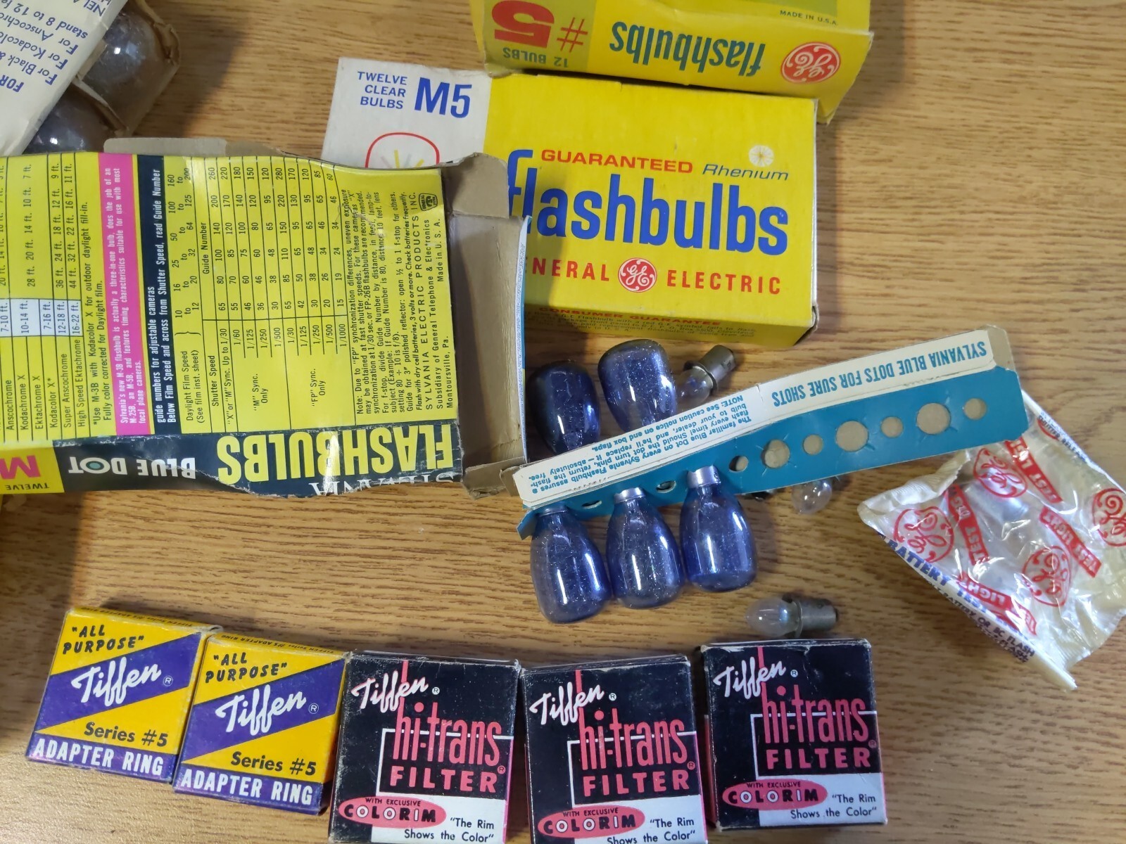 VTG MIXED LOT Flash Bulbs G E SYLVANIA TIFFEN FILTER BLUE DOT CAMERA PHOTO