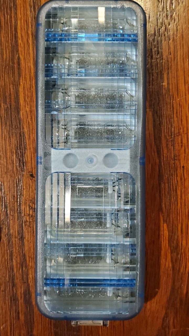 Huge Vintage Flash Lot -GE Flash cubes, Flip Flash, Sylvania AG1 Bulbs, Some NOS