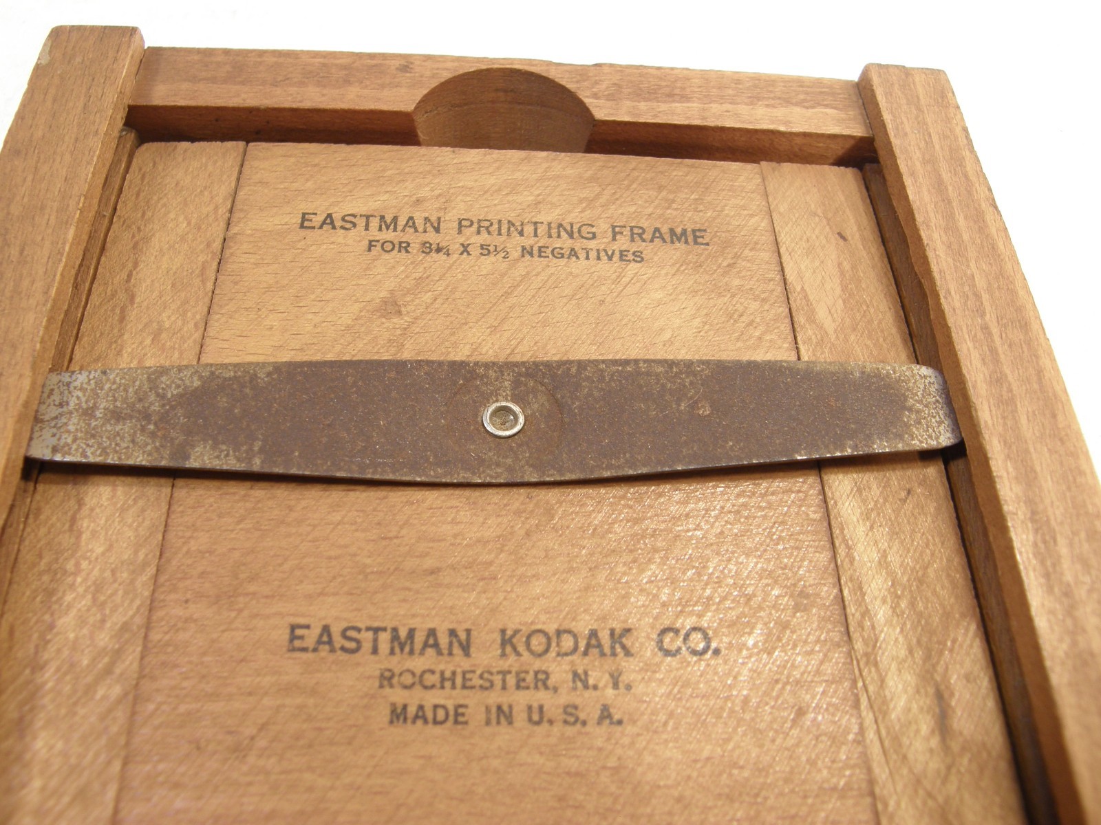 ANTIQUE VINTAGE EKCo EASTMAN WOODEN PRINTING FRAME FOR 3 1/4 X 5 1/2 NEGATIVES