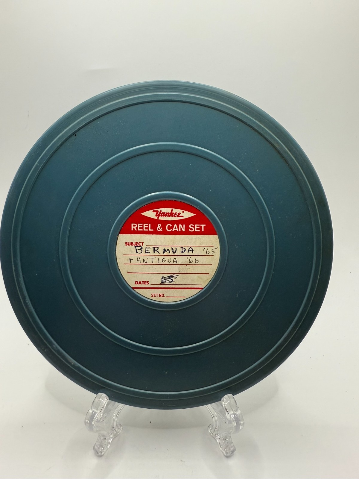 Vintage Yankee Blue Plastic Film Reel & Can Canister 7.25″ Diameter with Film