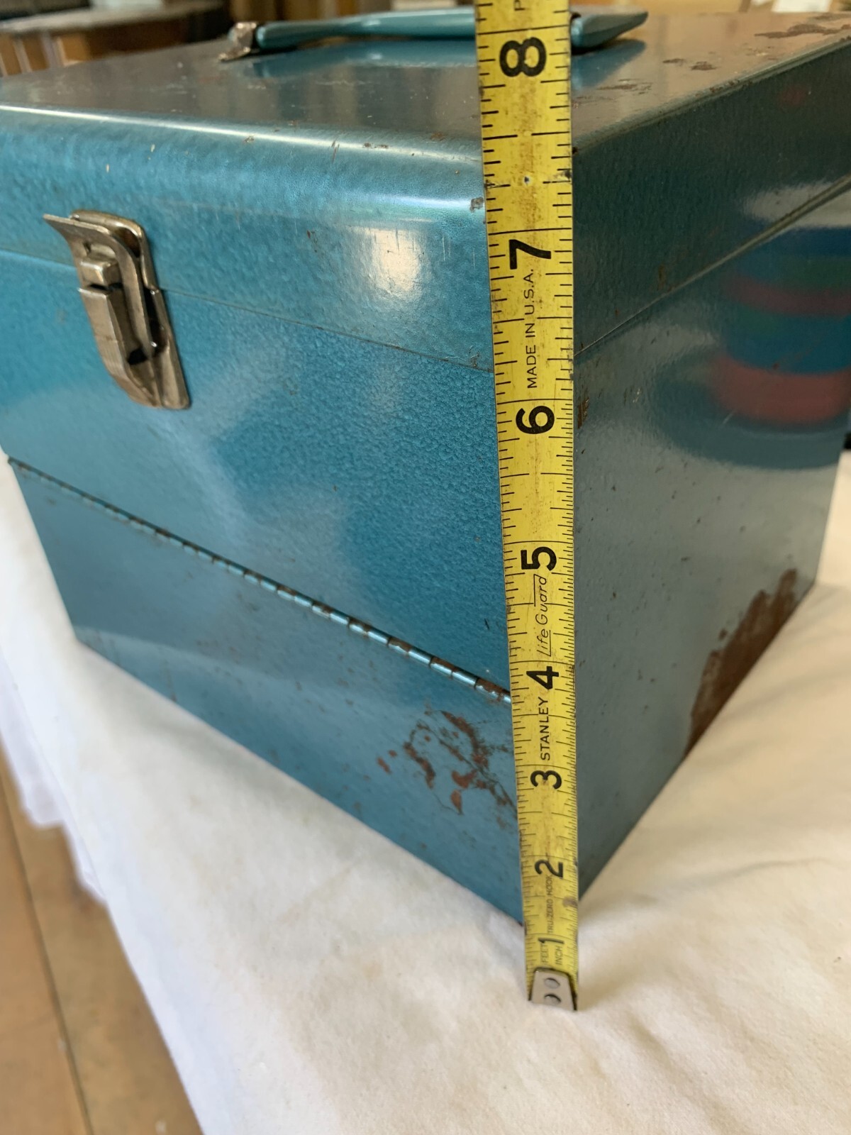 Vintage Metal Empty 8mm 5″ & 7″ Metal Film Reel / Canister Storage Case in Blue