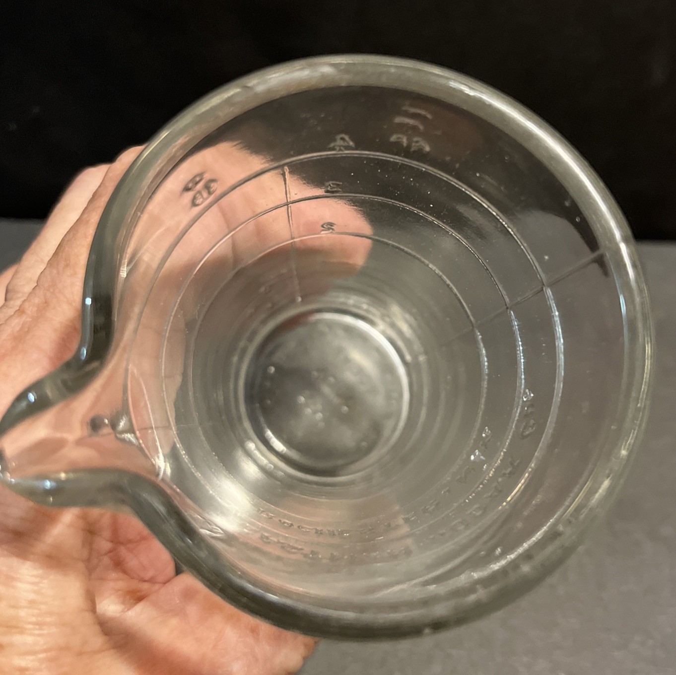 VTG. EASTMAN KODAK CO PHOTOGRAPHIC 4 Oz GLASS MEASURING BEAKER ROCHESTER NY