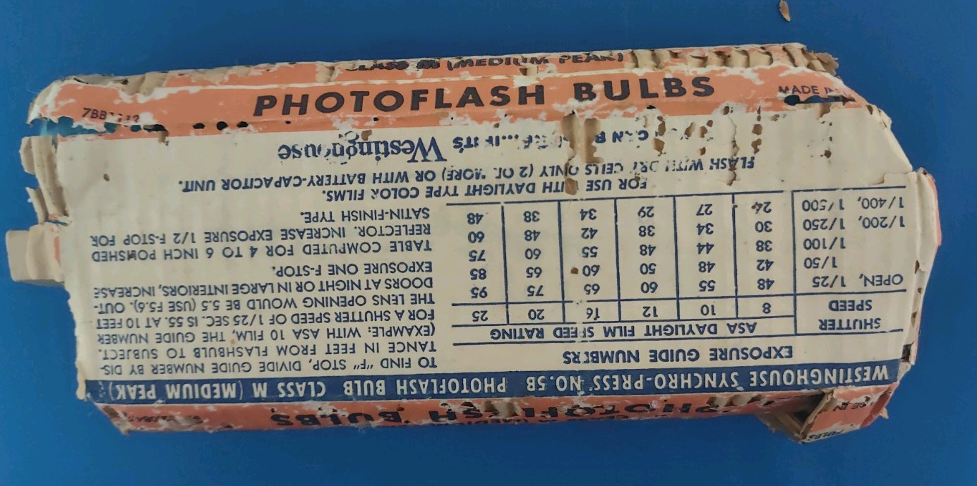 Vintage Westinghouse Photoflash Bulbs No.5B 12 Count
