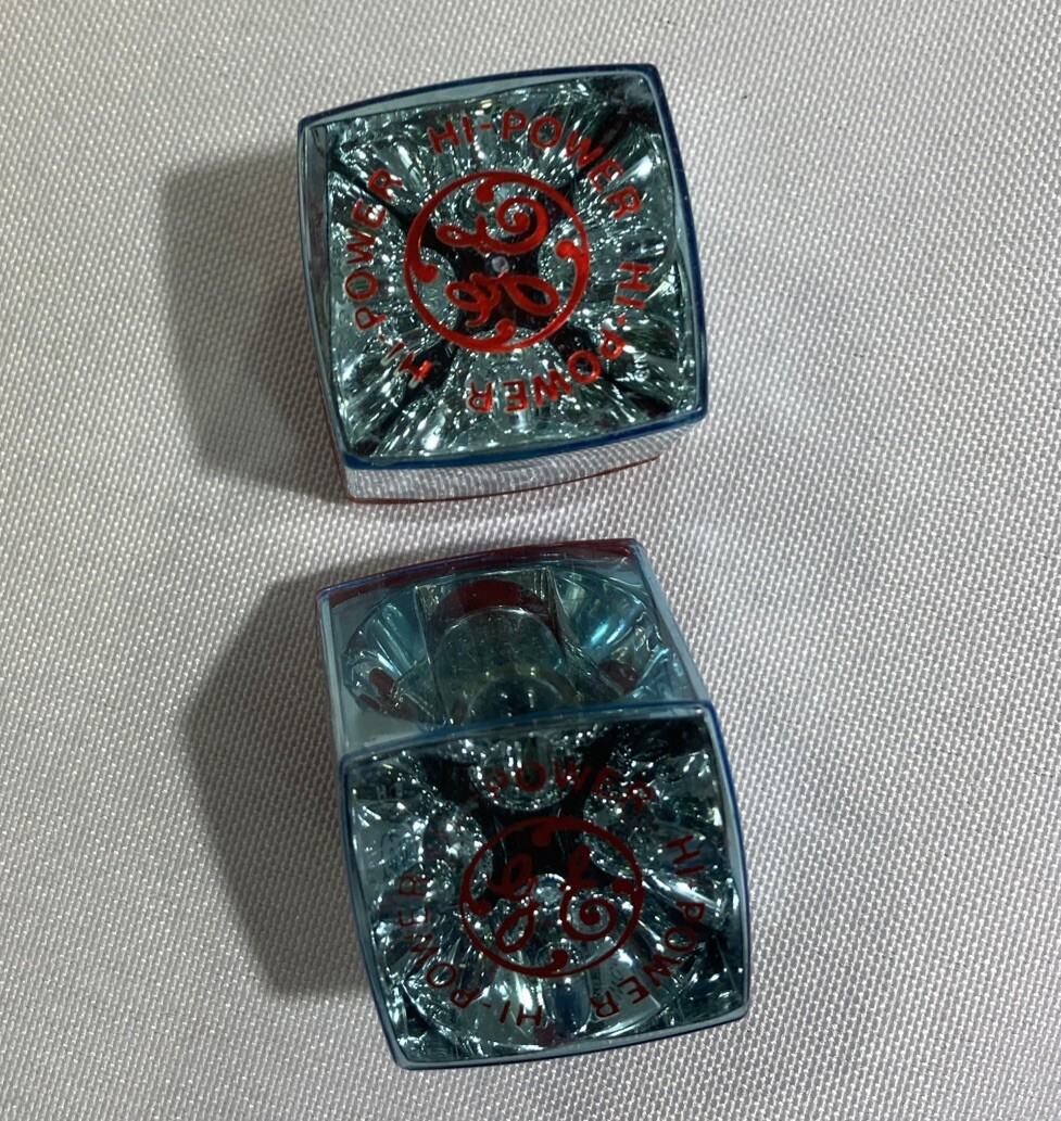 Vtg GE Hi-Power Cubes For Polaroid Cameras Set Of 2