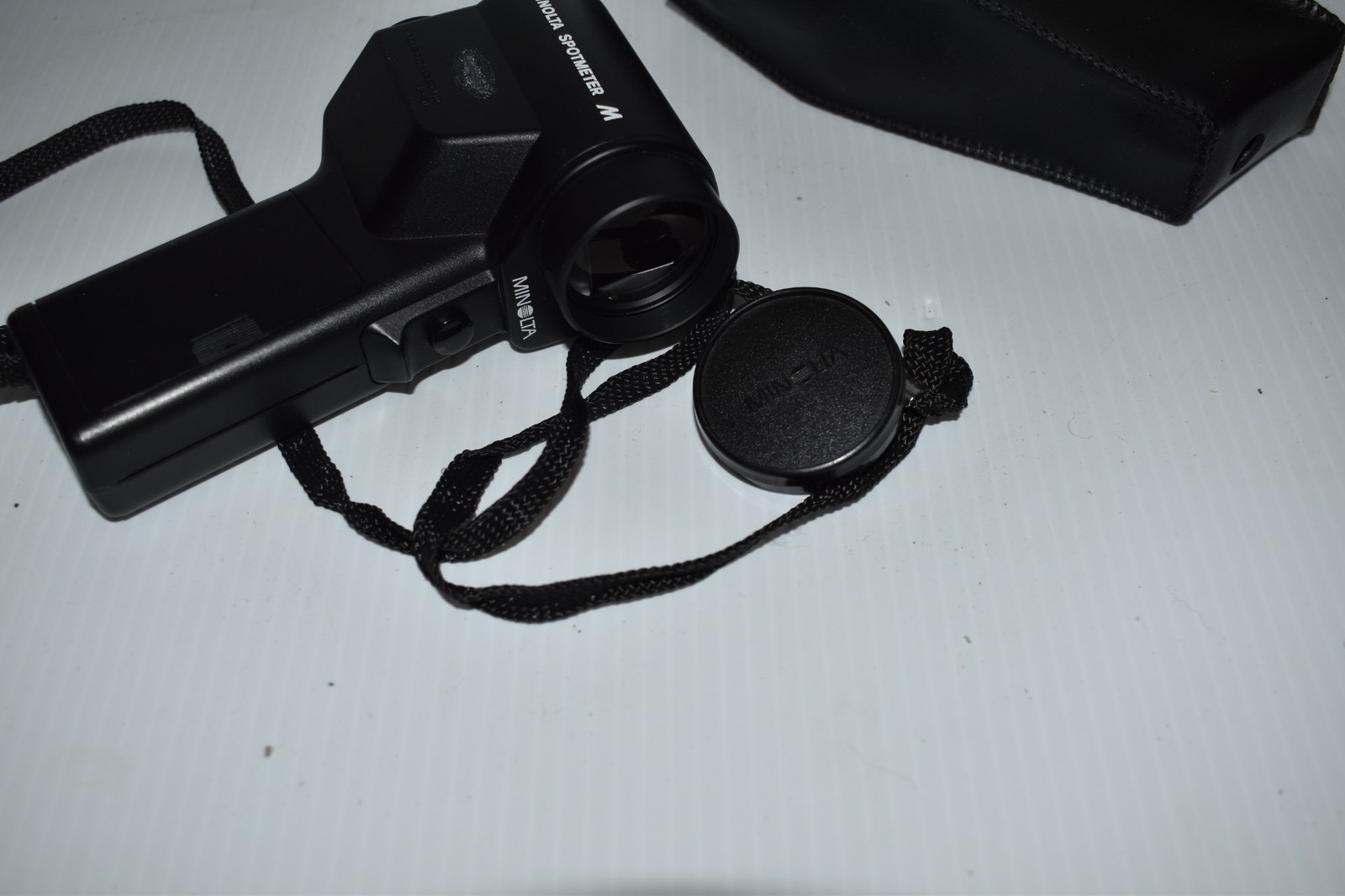 MINOLTA LIGHT SPOTMETER M W/ CASE – NEW? – CLEAN (JOV83)