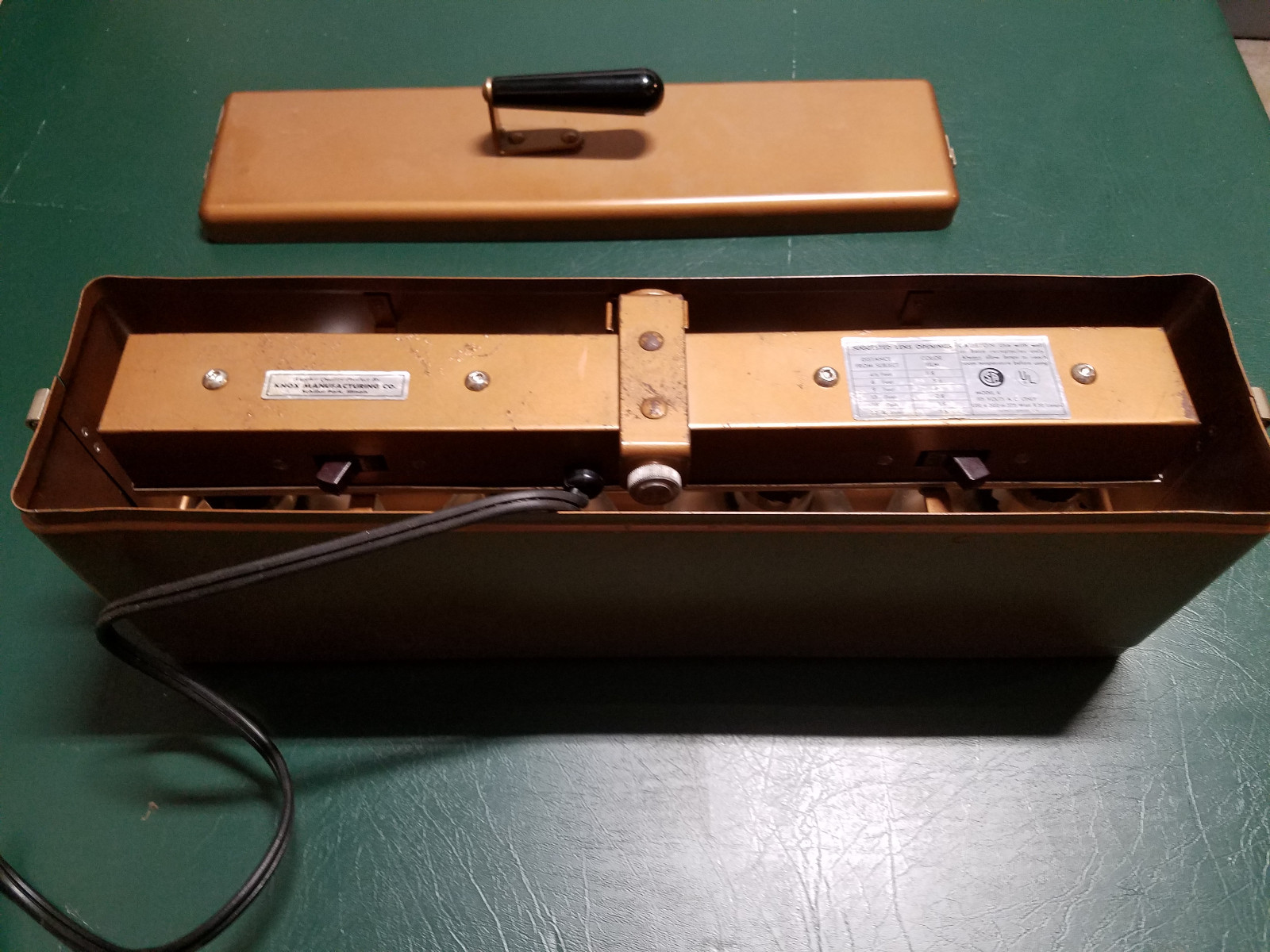 Vintage Movie Camera Knox Manufacturing Movie Lights