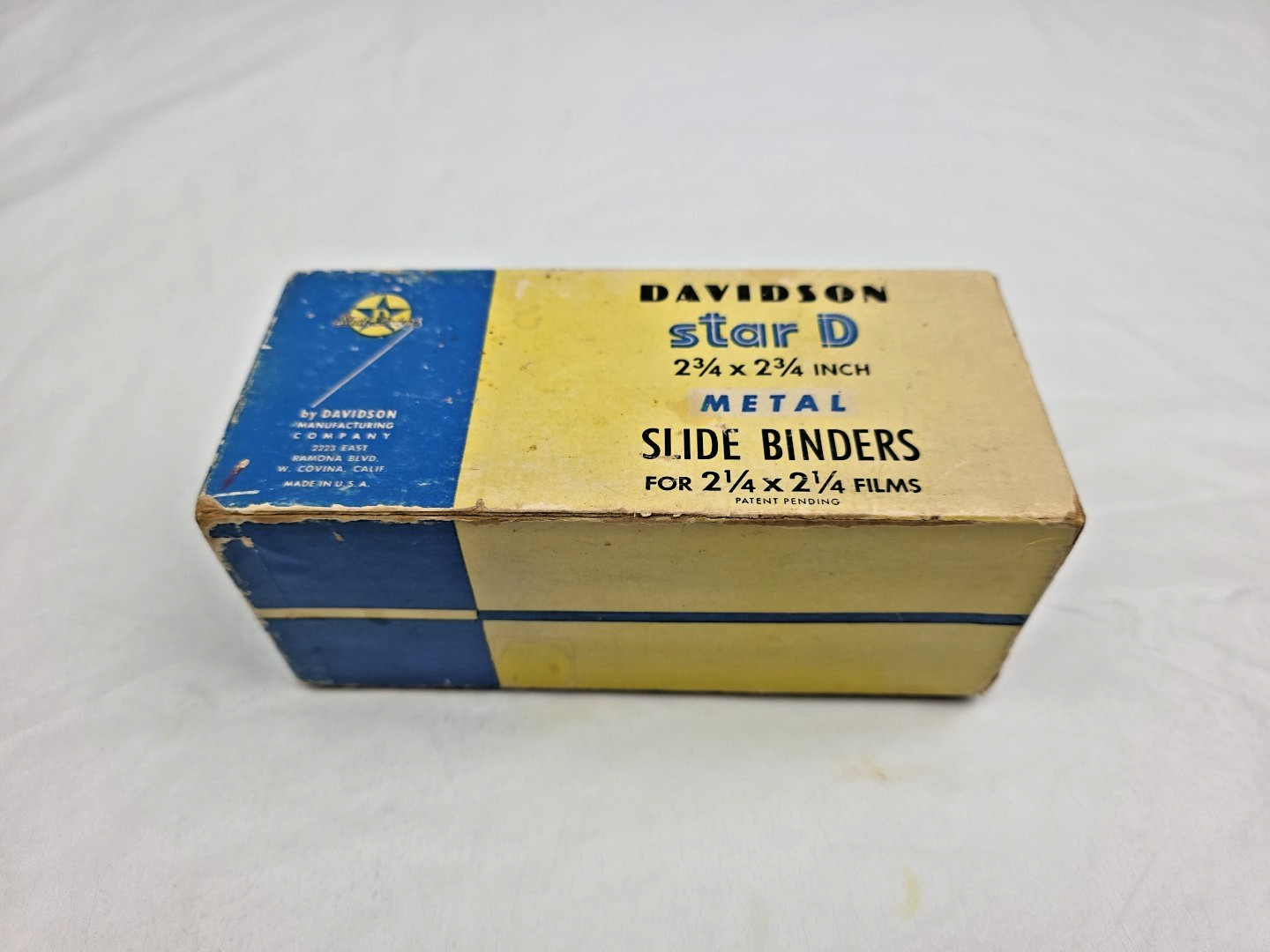 Davidson Star D 2 3/4in x 2 3/4” Slide Binders for 2 1/4in x 2 1/4 Film 34 Count
