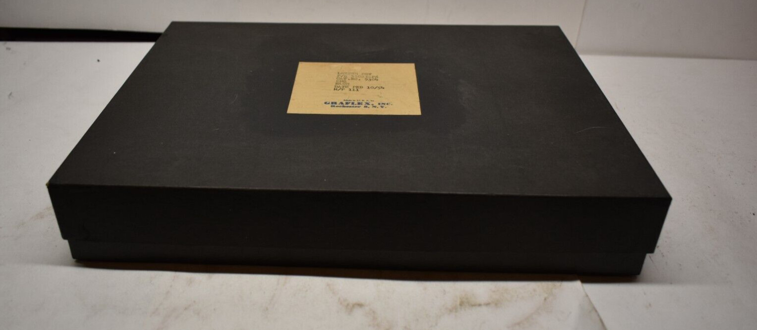 Graflex,INC 3/4″ White Letter Set P/N33823-P6 CAT.NO. 9304 pkg in 10/1954 H1