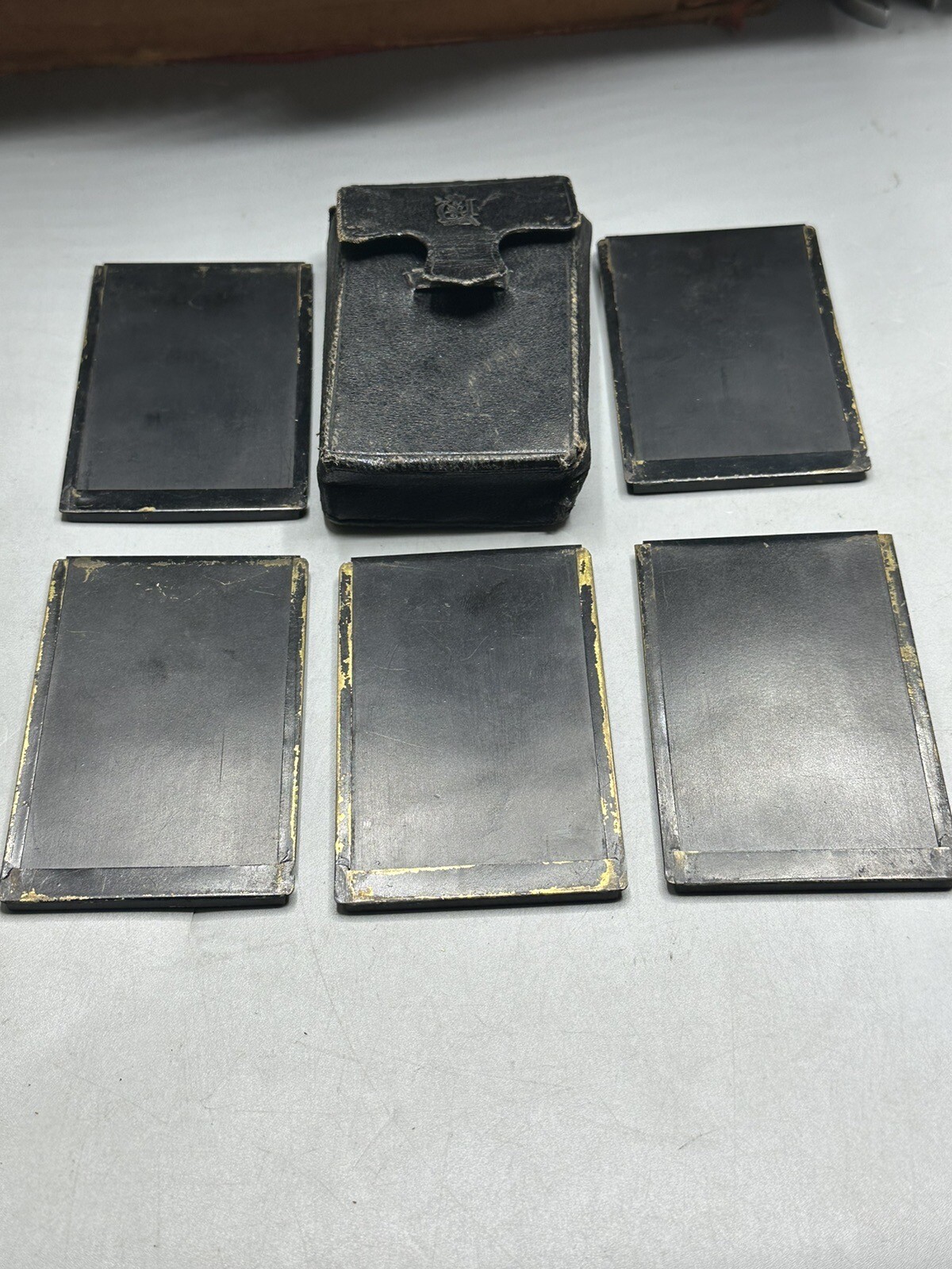 Adams & Company – London – Vesta – Metal film packs and case