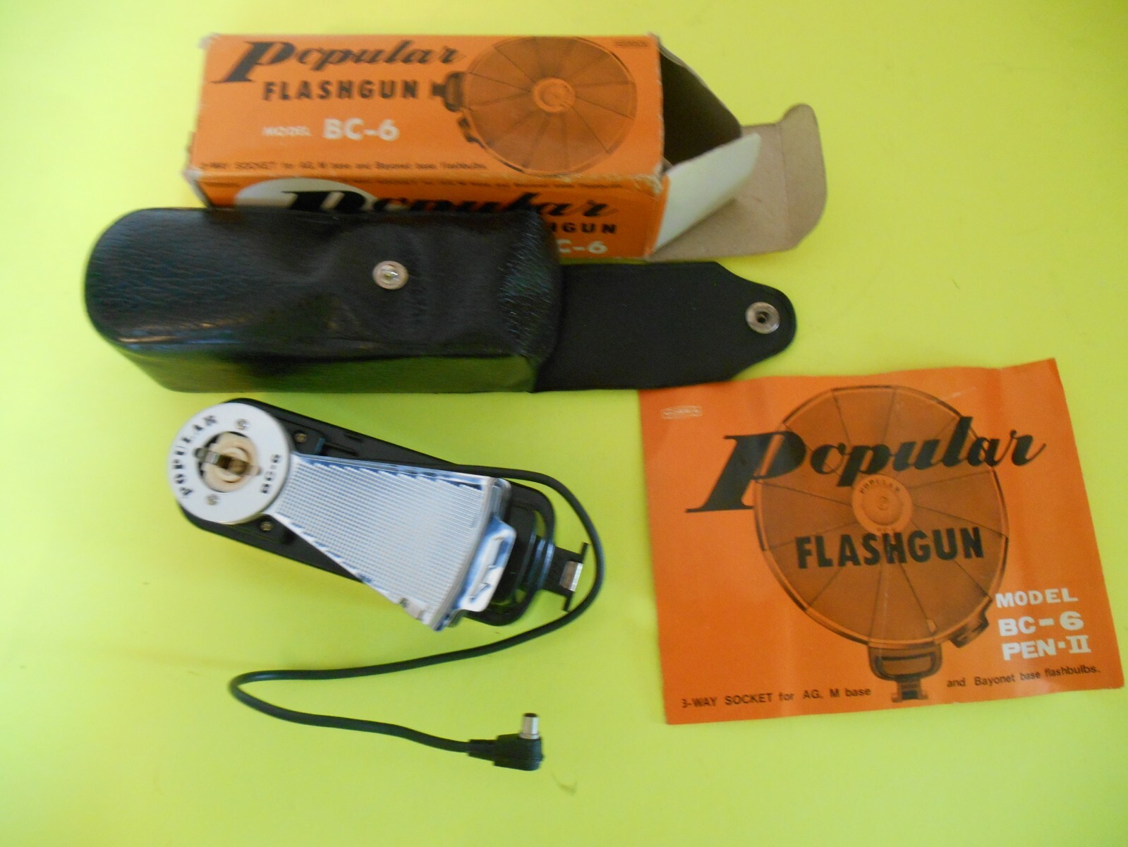 Popular Flashgun Model BC-6 Pen 2 (RARE ) 3 way socket