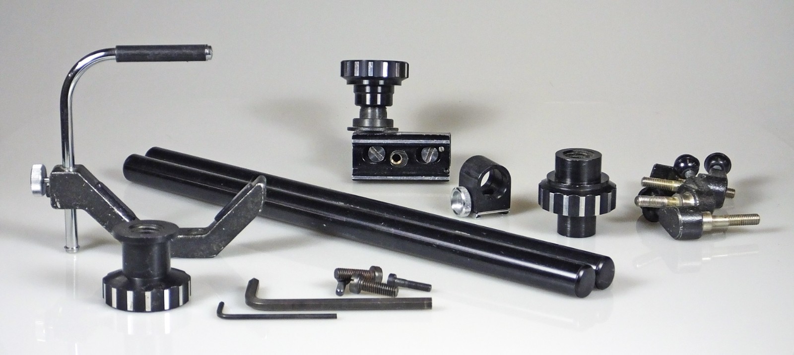 Bolex Light Optical Bench Long Lens Rod Support (SUTEL) – Incomplete