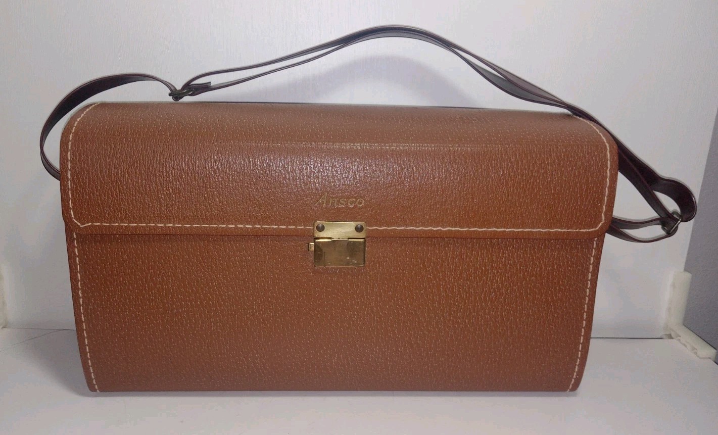 Vtg ANSCO Ready Flash Camera/Carrying Case w/Two Bulbs & No. 29 Portrait Lens 1+