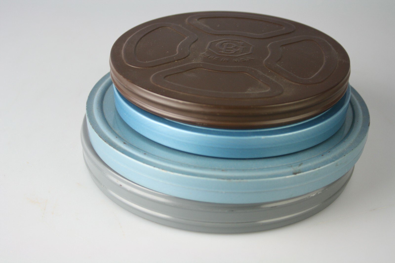 Lot of 4 Vintage 6″ & 7″ Reels