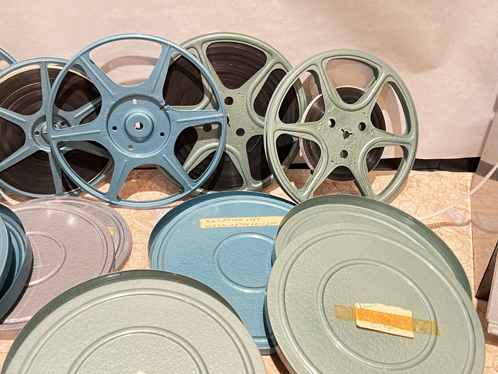 vtg Compco Tower 8mm Film 6 Reel Metal 6 and 6 Cans in Metal Movie Box