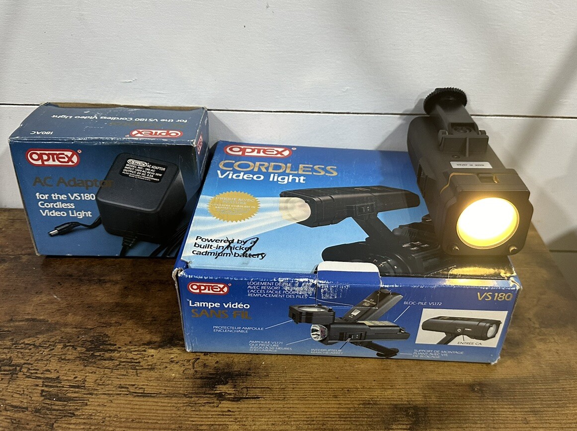 Genuine Optex (VS180) Cordless Video Light / Flash Camera Accessories.