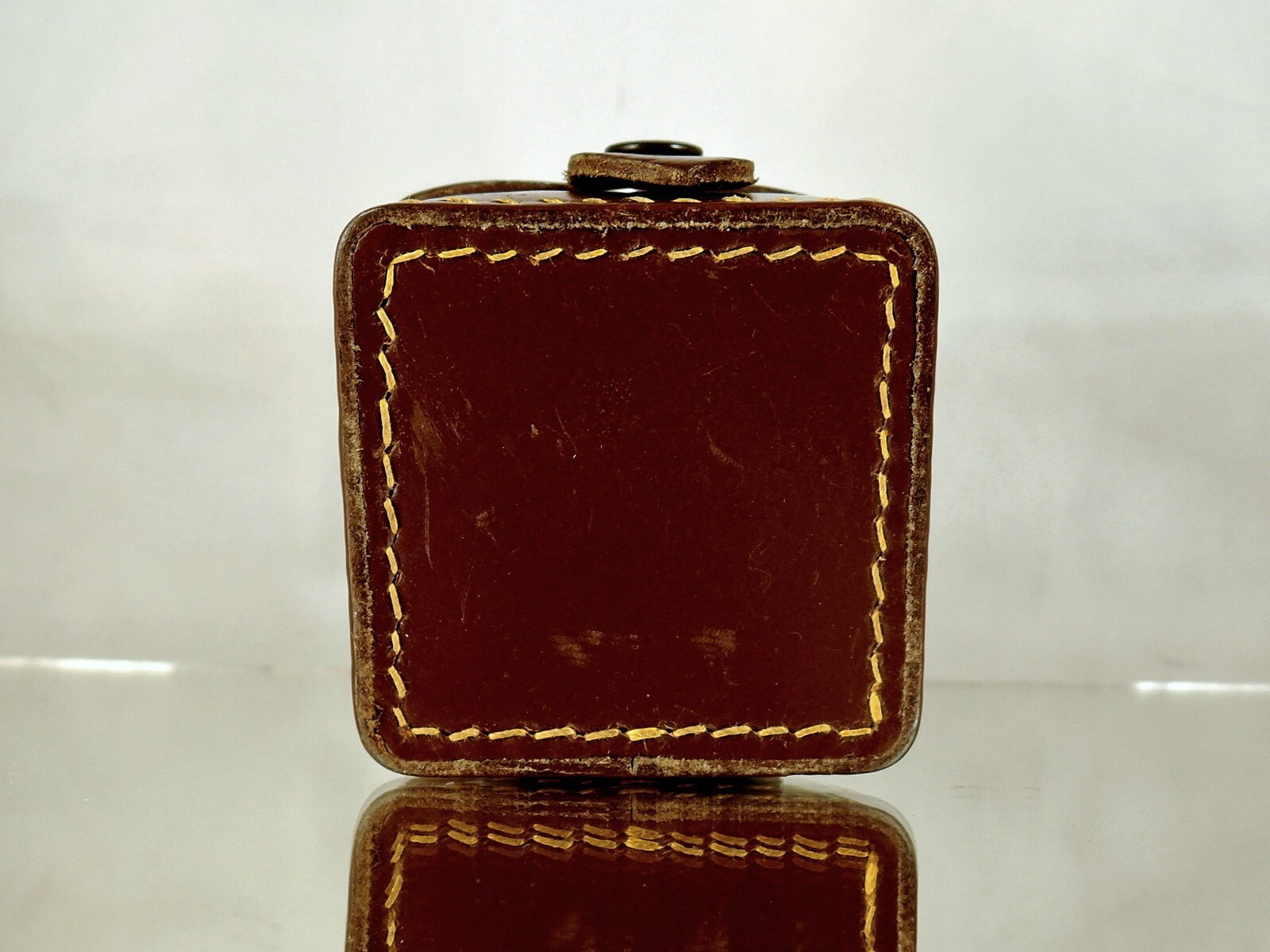 FLEXARET MEOPTA Leather box for a square lens hood B40 and four filters B36