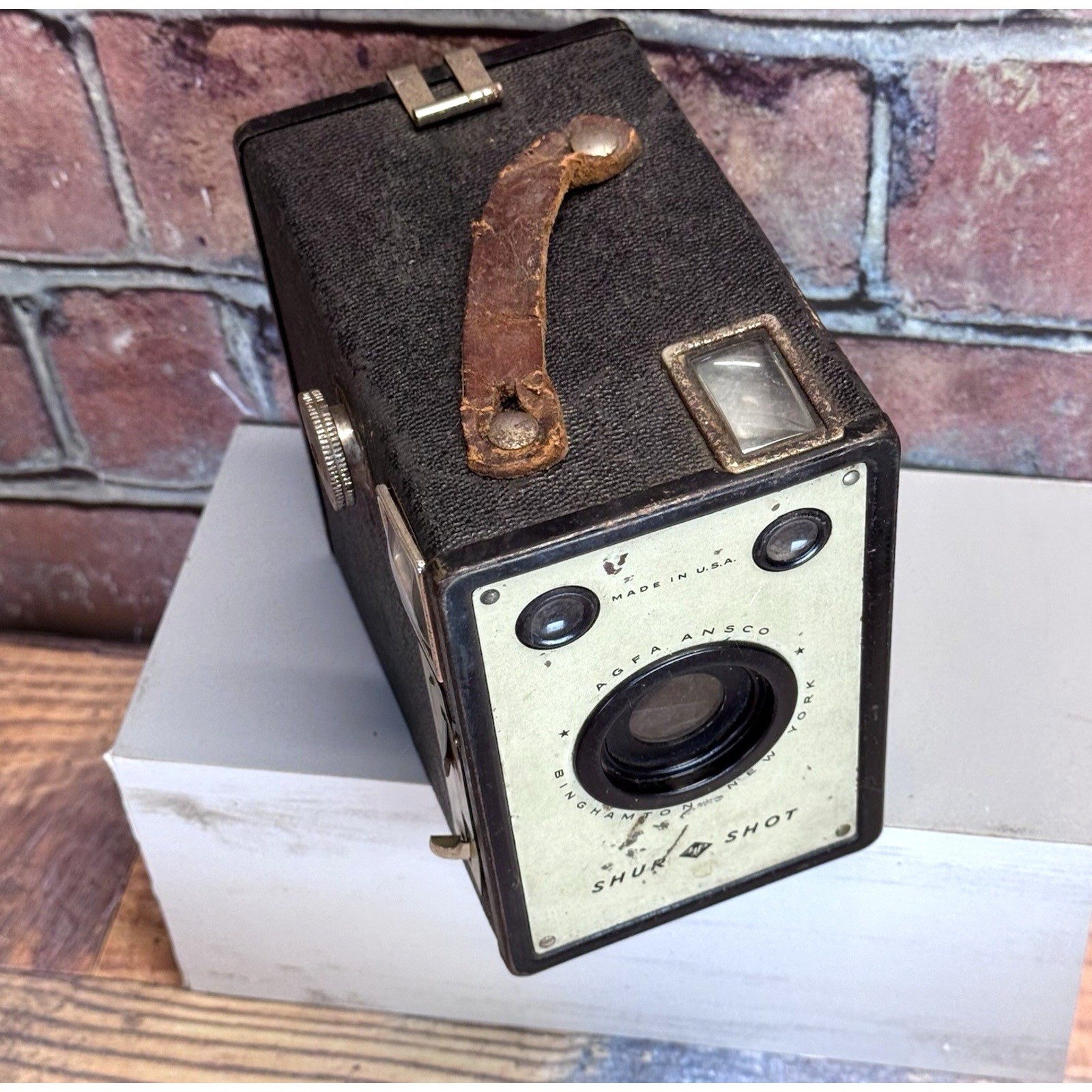 Vintage Agfa Ansco Shur-Shot D6 Box Camera (Untested, Parts or shelf decor only)