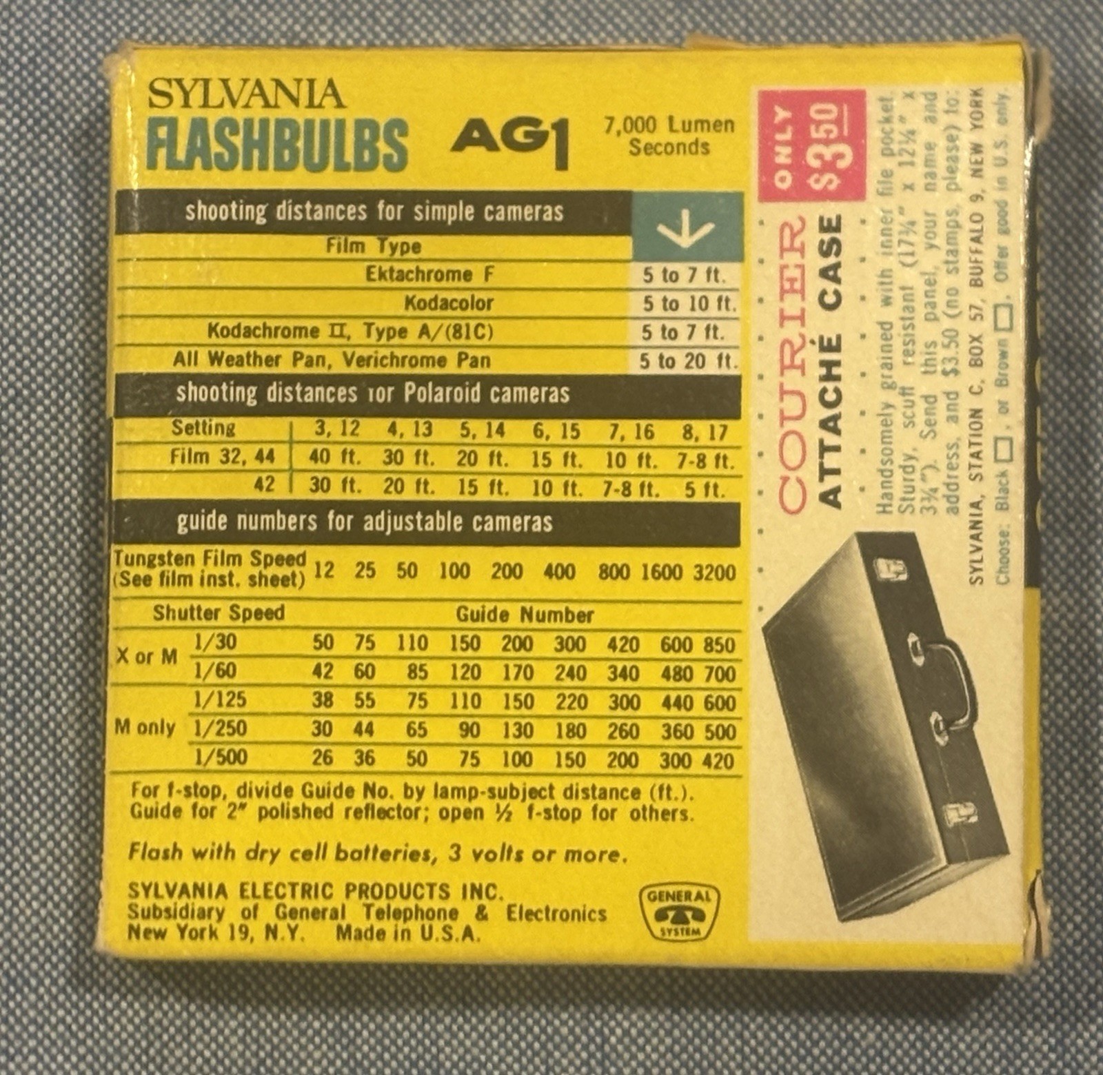 Sylvania Flashbulbs Blue Dot AG1 12 Pack Box. Only 11 Bulbs Plus Original Box
