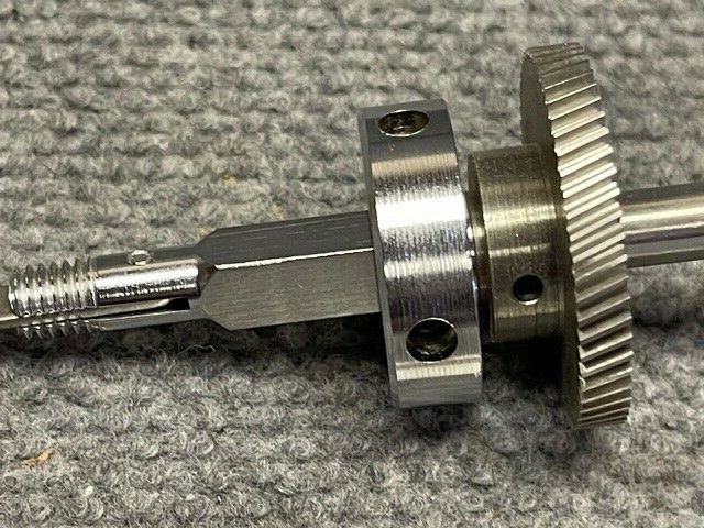 16mm ELMO Projector REEL SHAFT & GEAR REWIND Part No. 4P8LX2S08 LX1100 / LX2200
