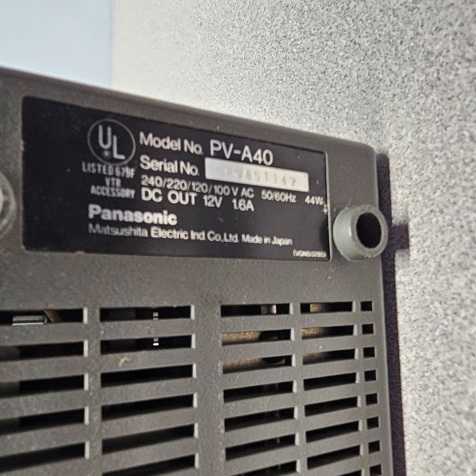 Panasonic PV-A40 Multi-Voltage AC Adaptor 12V 1.6A Power Supply Made in Japan
