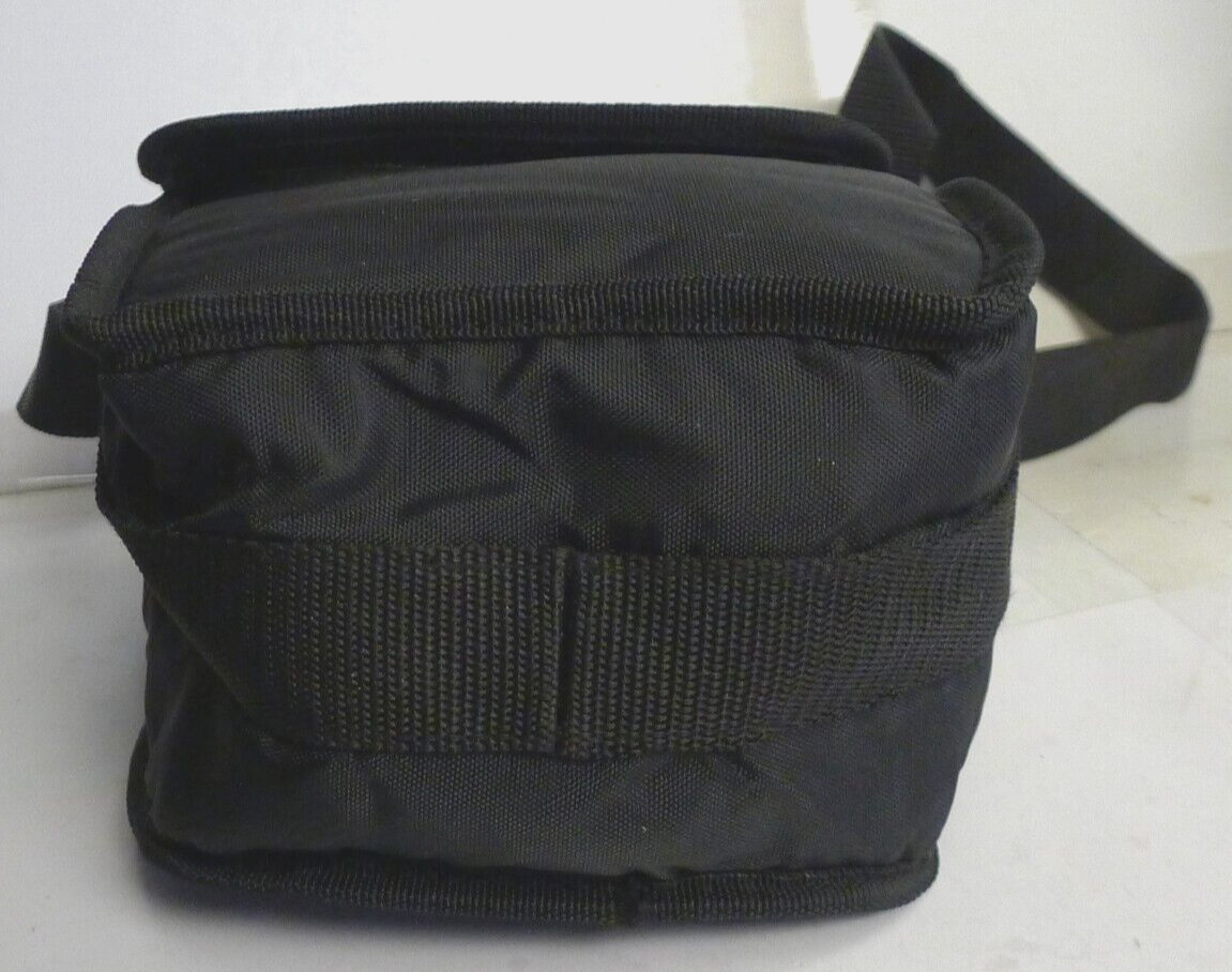 Polaroid Black Nylon 600 Model Camera Carrying Bag w/built in Strap -Original