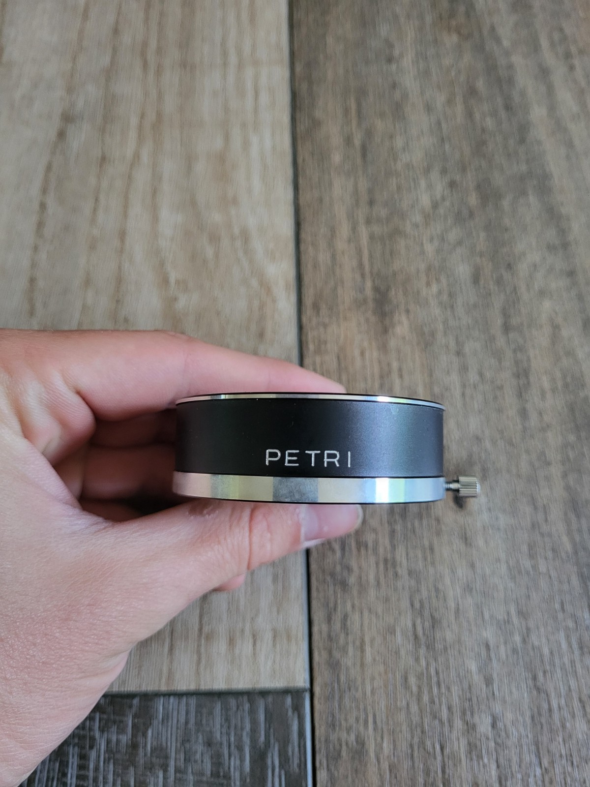 Petri 5.4cm Metal Clamp on Lens Hood with Case 7s In Good Condition
