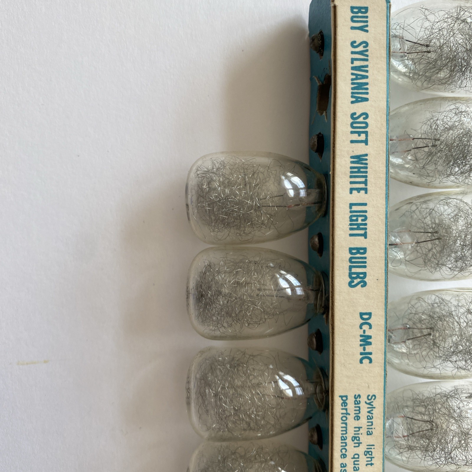Vintage Sylvania Blue Dot Flashbulbs M3 Packs Of 11 Flashbulbs Bulbs 1 used