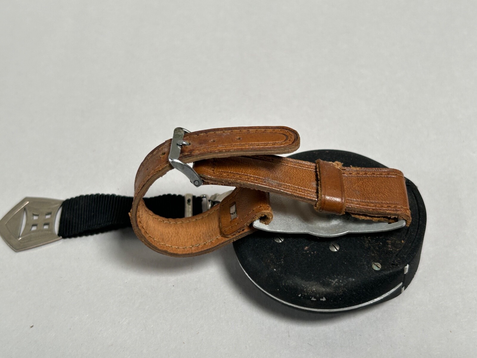 Vintage BERTRAM Chronos LIGHT METER GERMANY With Wrist Band (A7)
