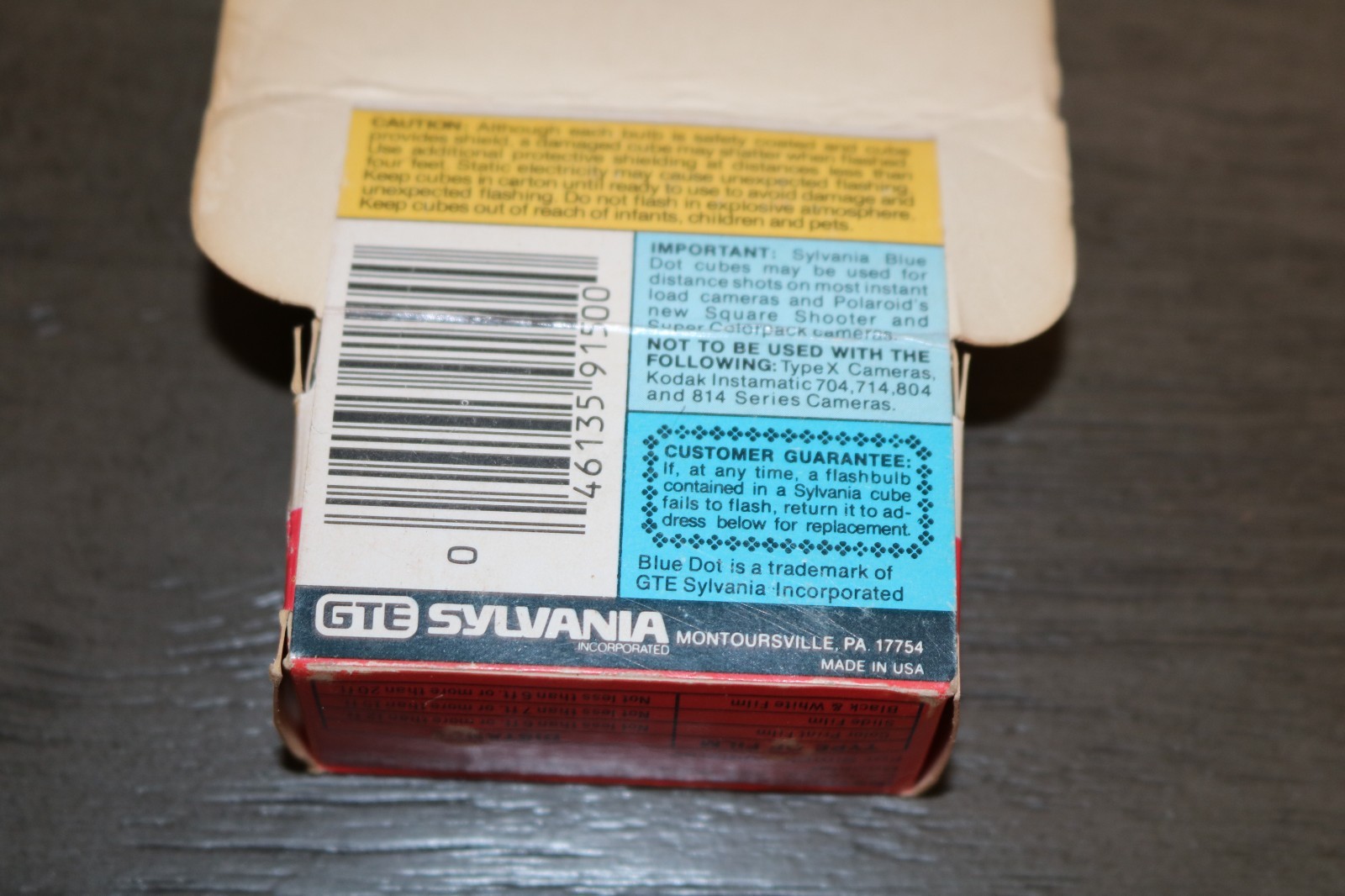 Sylvania Blue Dot Hi-Powered FlashCubes 6 Packs of 2 cubes per pack NOS