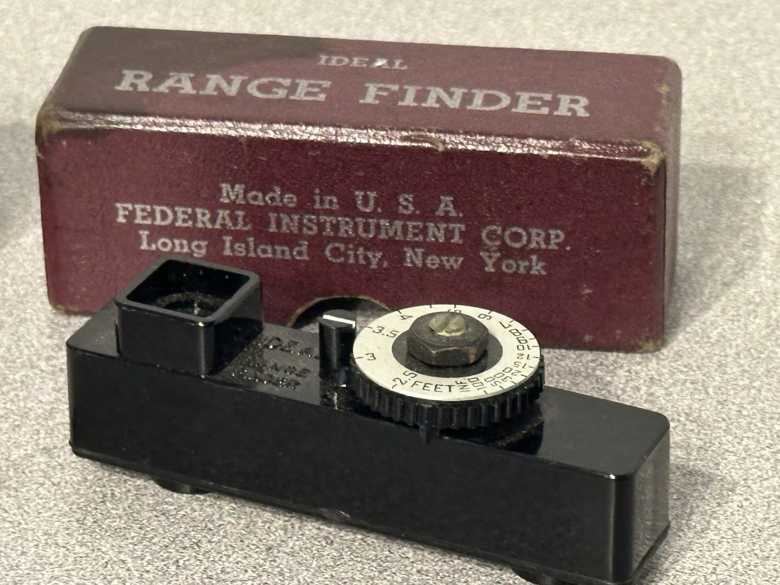 VINTAGE IDEAL RANGE FINDER Federal Instrument Corp made in USA W/ Box