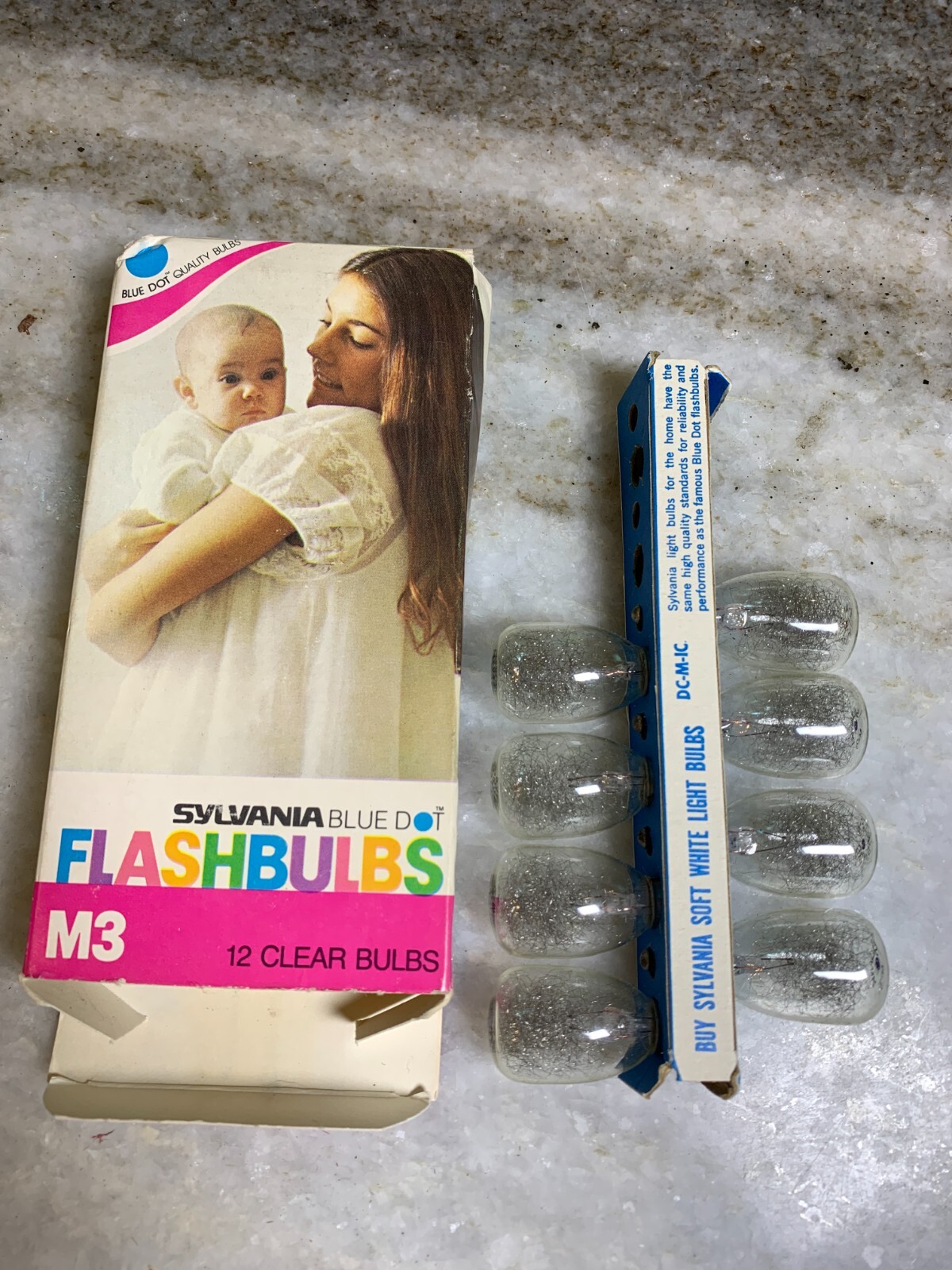 Vintage Camera Flashbulbs Flash Bulbs Bulb M3B M3 25B GE Sylvania Flashes Blue
