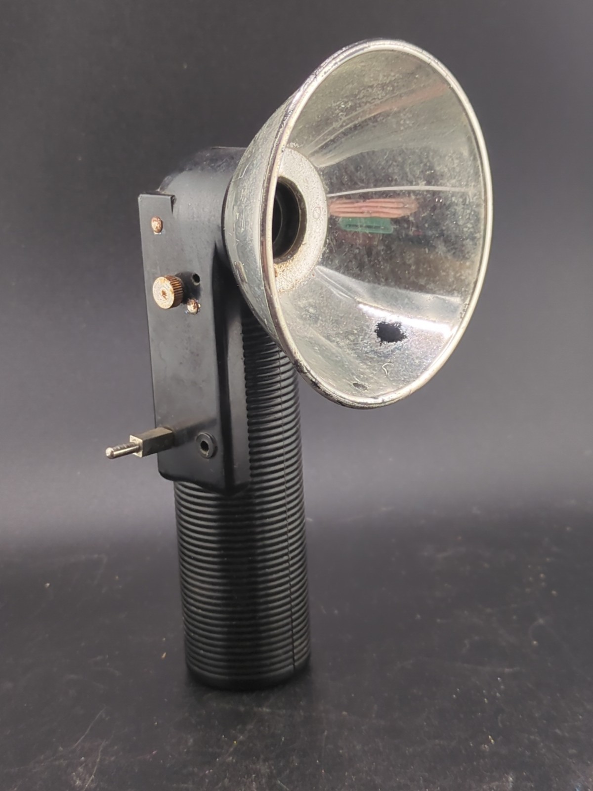 VINTAGE EARLY CENTURY ART DECO FLASH UNIT 5.5″ CAMERA ACCESSORY