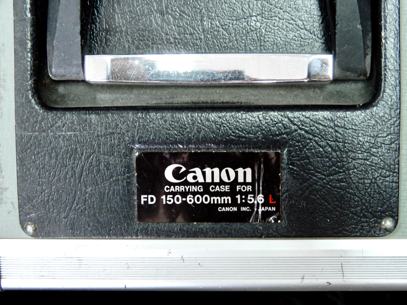 Canon Metal Trunk for FD 150-600mm f5.6 L #1 ………. Rare !!